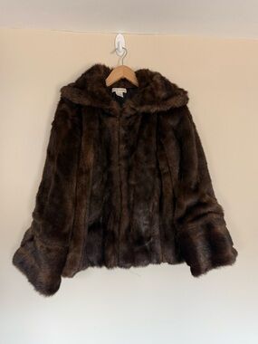 Steve Madden Women’s Dark Brown Faux Fur Coat Sz S/M